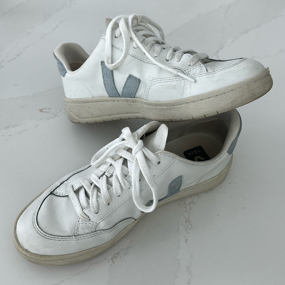 Veja White and Blue Sneaker 41 9.5
